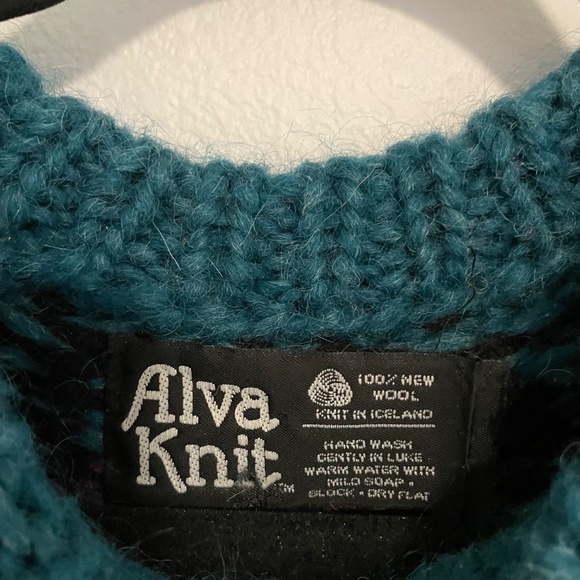 Alva Knit Women’s Icelandic 100% New Wool Fair Isles Sweater Teal - Picture 2 of 3